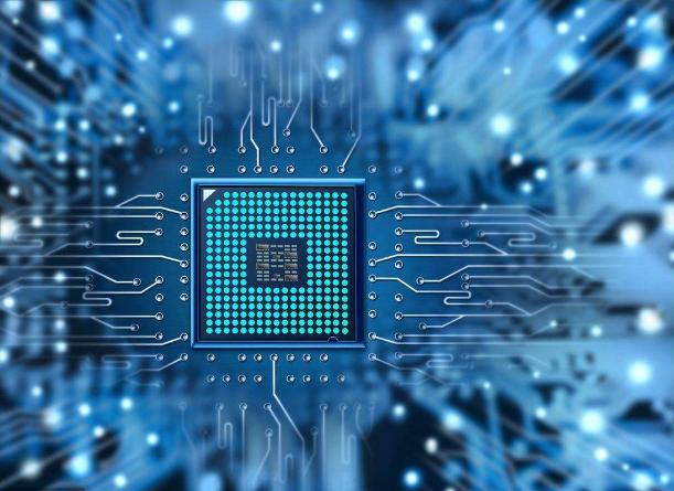 中芯国际暂停扩大28纳米生产 突破美国技术封锁的挑战与路径